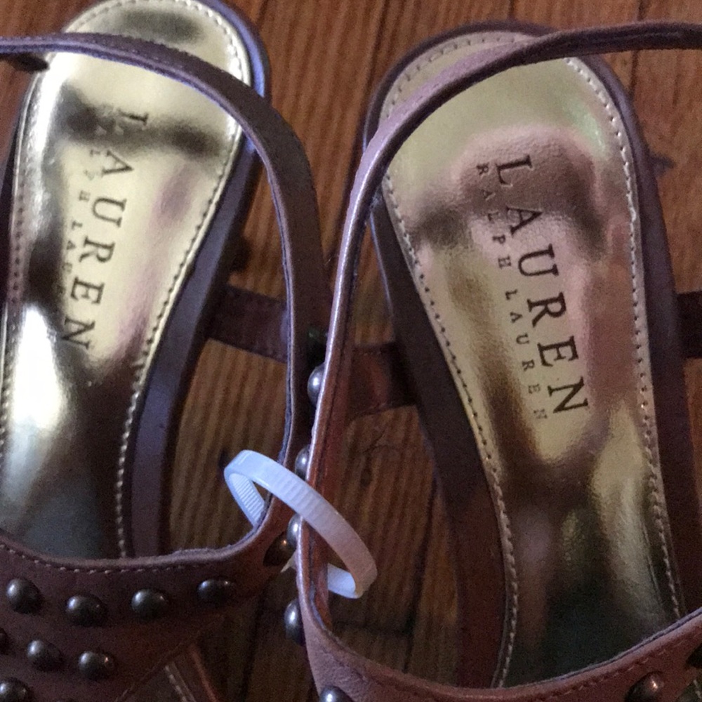 Shoes - Picture 3 of 4